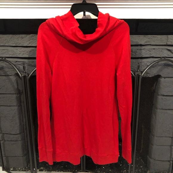 Half Moon Long Turtle Neck Sweater-Like Top - Picture 2 of 4